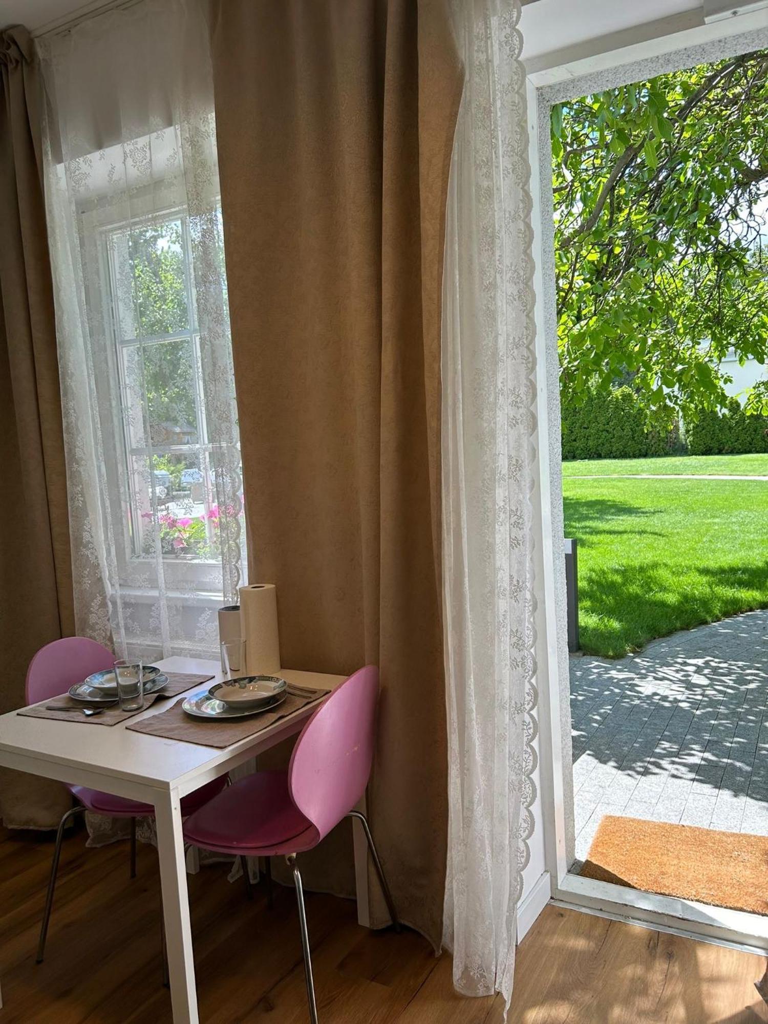 Apartment Mit Gartenblick Und Terrasse Baden Luaran gambar